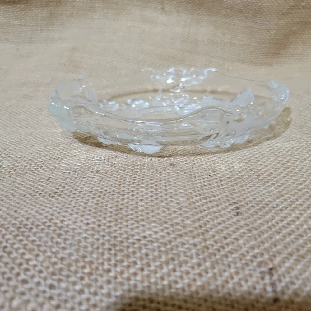 Vintage Crystal Glass Mikasa Round Shaped Bowl/Tray. Candy Dish.